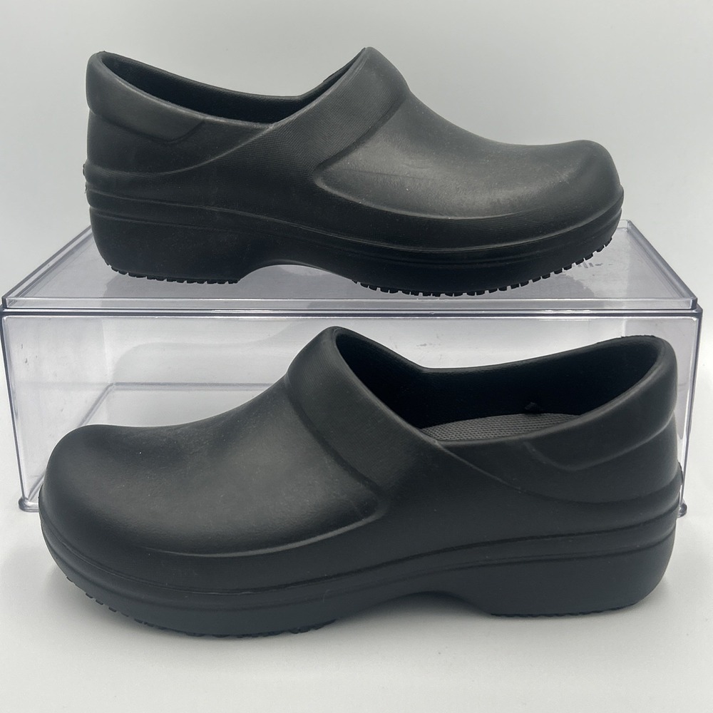 Crocs Neria Pro II Work Clogs Black Slip Resistant Nursing Chef‎ Shoes Womens 7